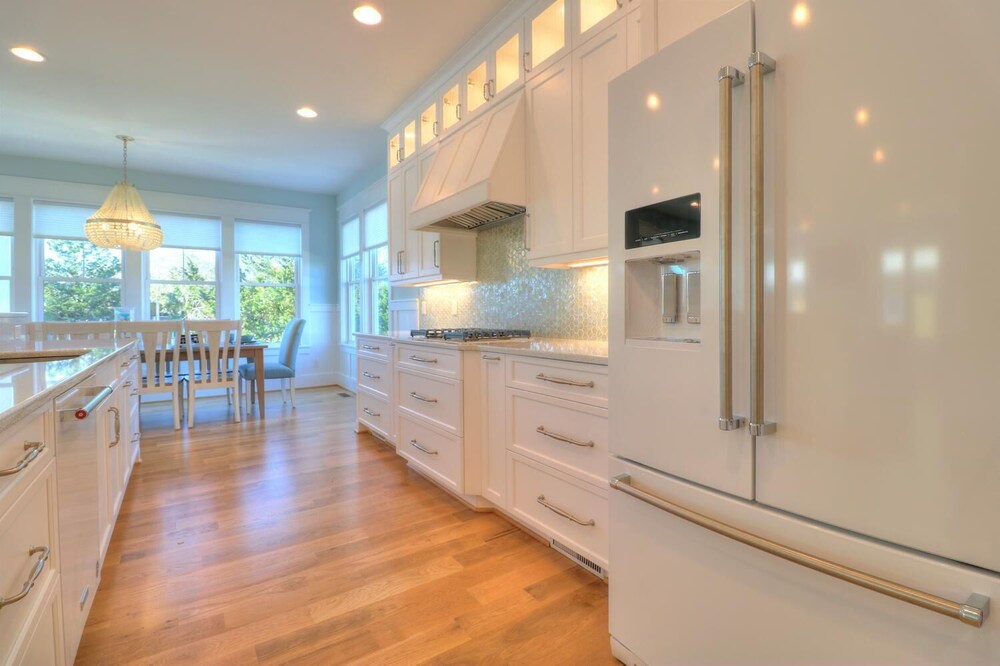 SEASIDE PALACE - STUNNING New Build in Seawatch Community