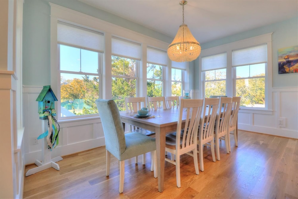 SEASIDE PALACE - STUNNING New Build in Seawatch Community