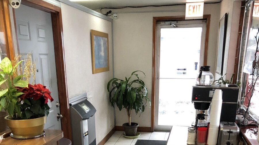 Edgebrook Motel