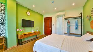 Bộ đồ giường cao cấp, bàn ủi/dụng cụ ủi quần áo