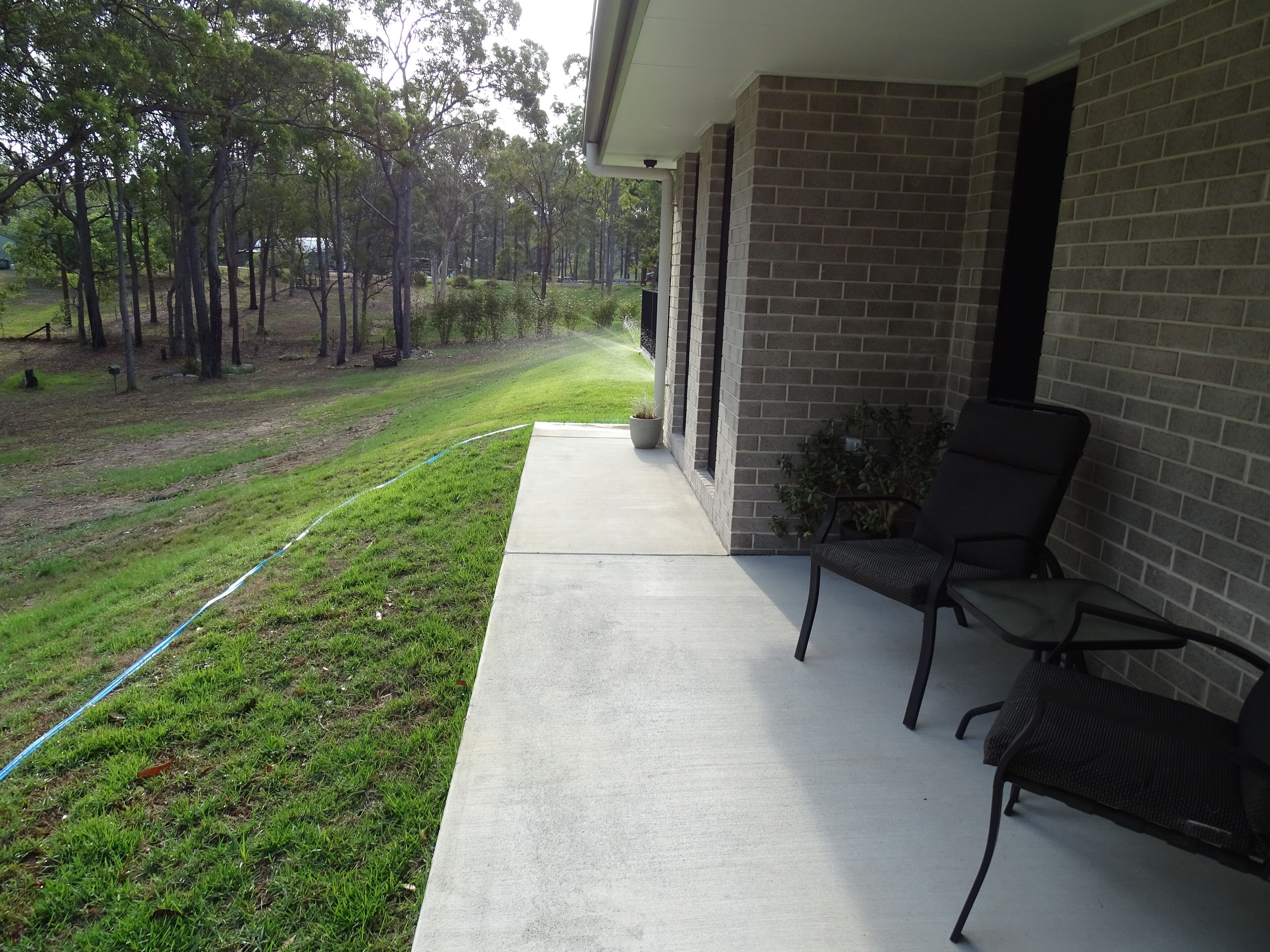 A tranquil bushland retreat with KB, Ducted AC and access to a heated pool.