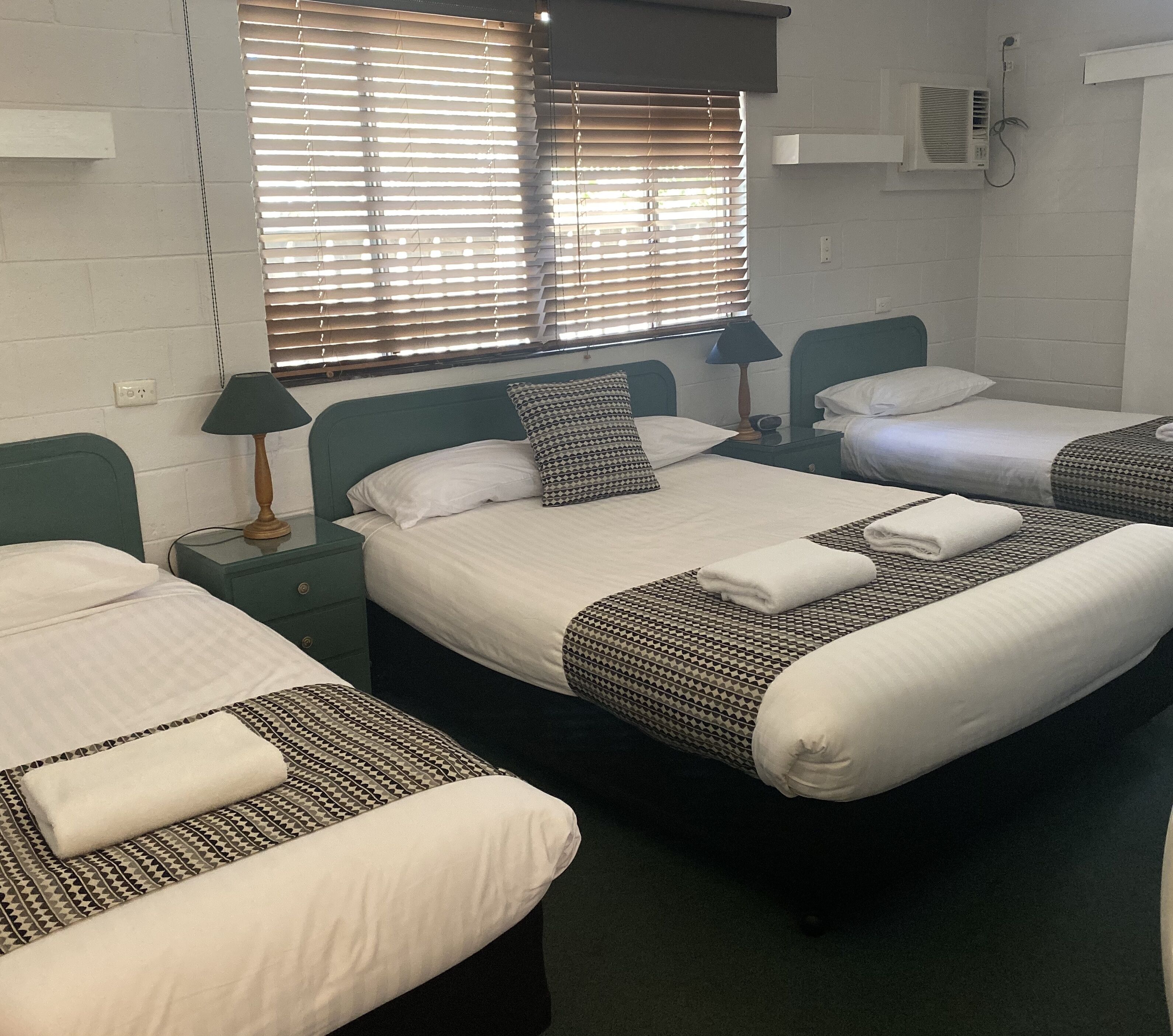 Castlereagh Lodge Motel