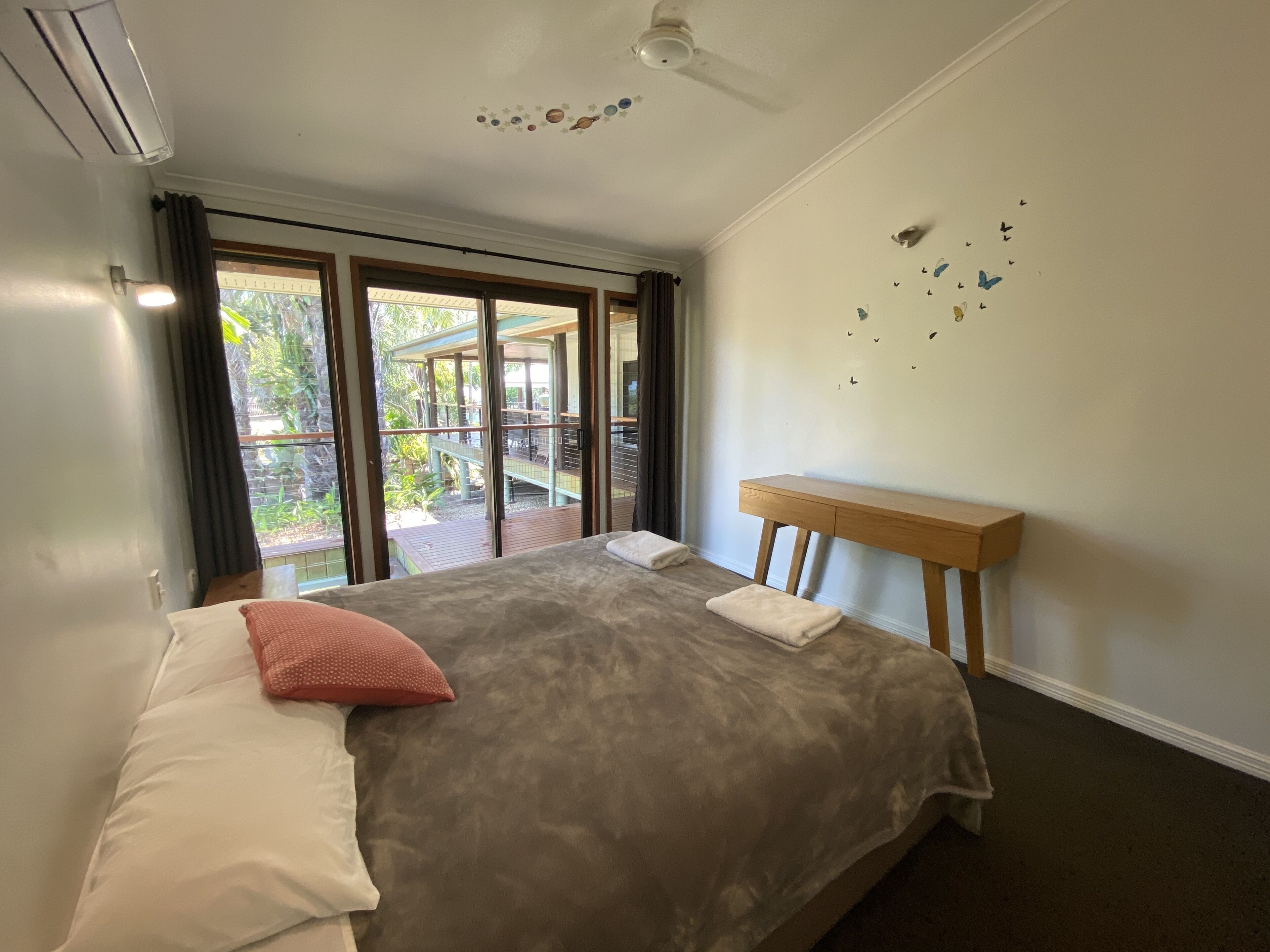 Resort Style Home in a Tropical Garden Close to City