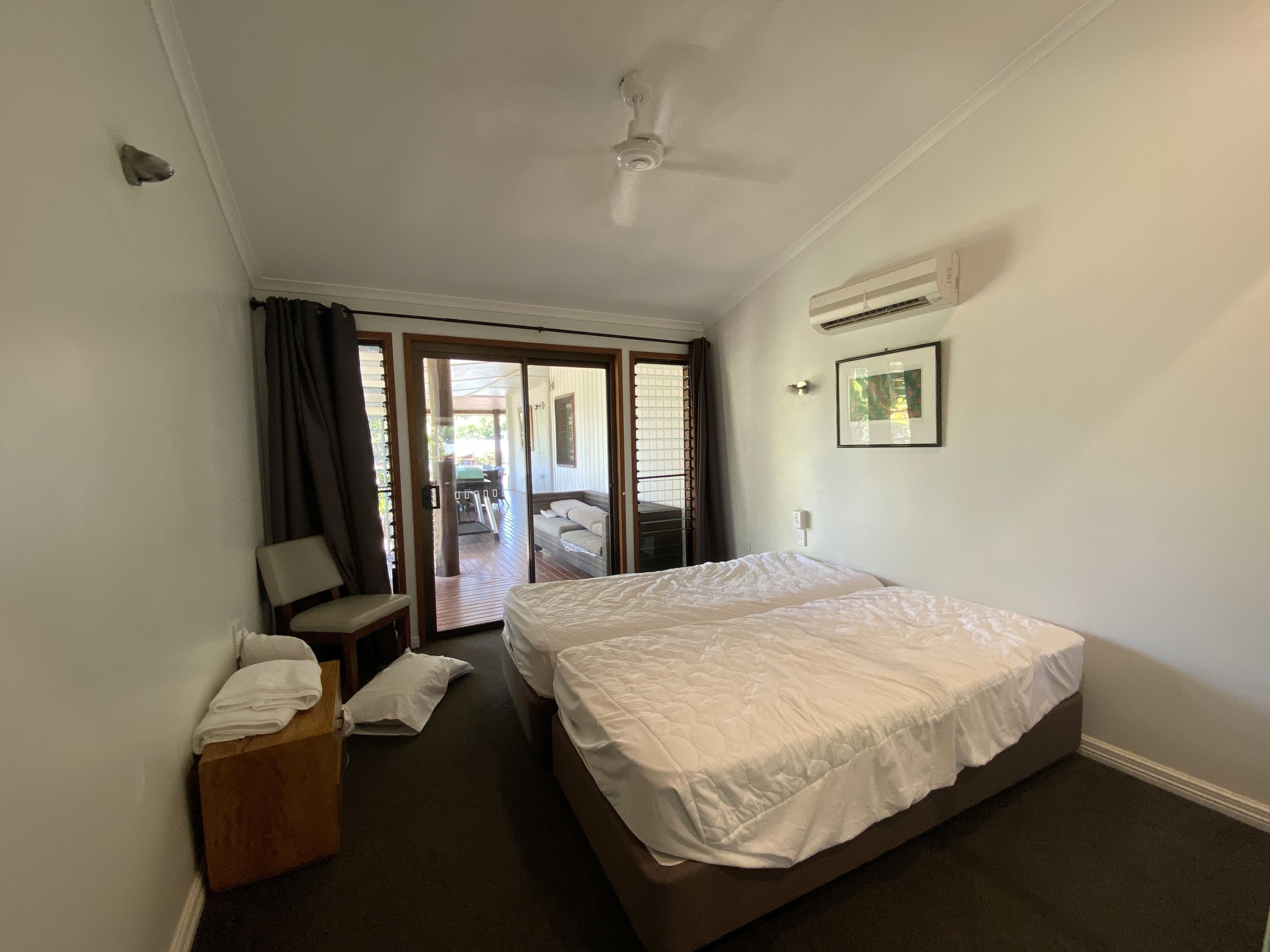 Resort Style Home in a Tropical Garden Close to City