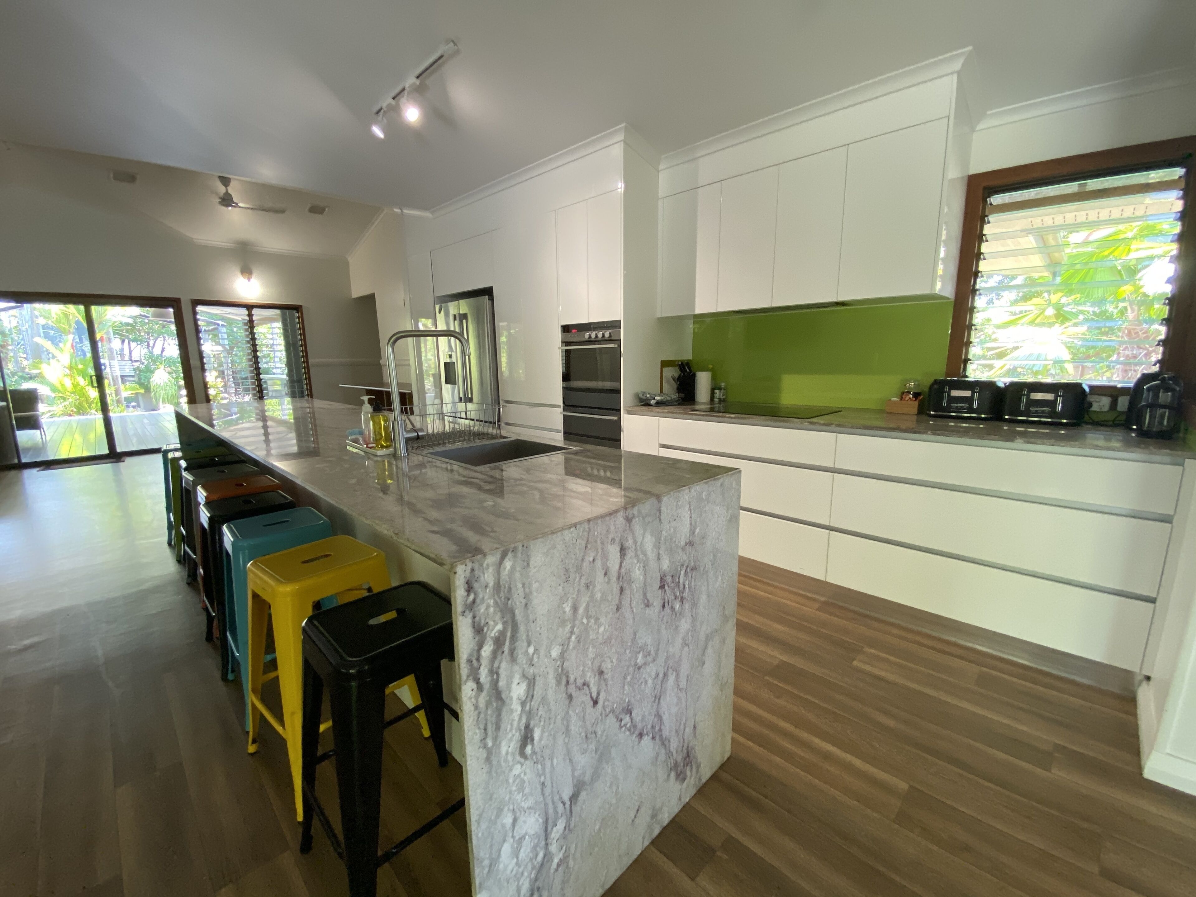 Resort Style Home in a Tropical Garden Close to City