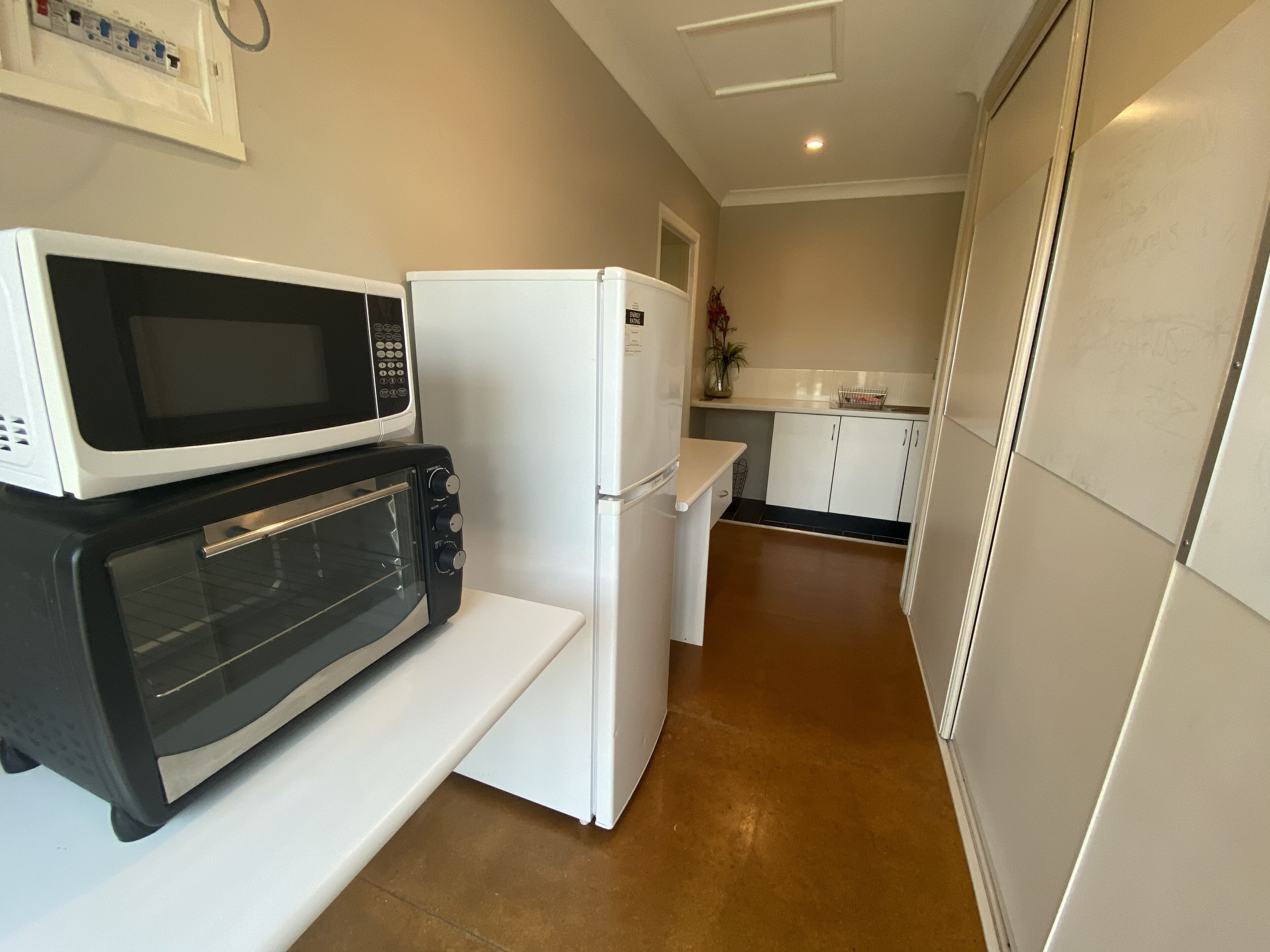 Resort Style Home in a Tropical Garden Close to City