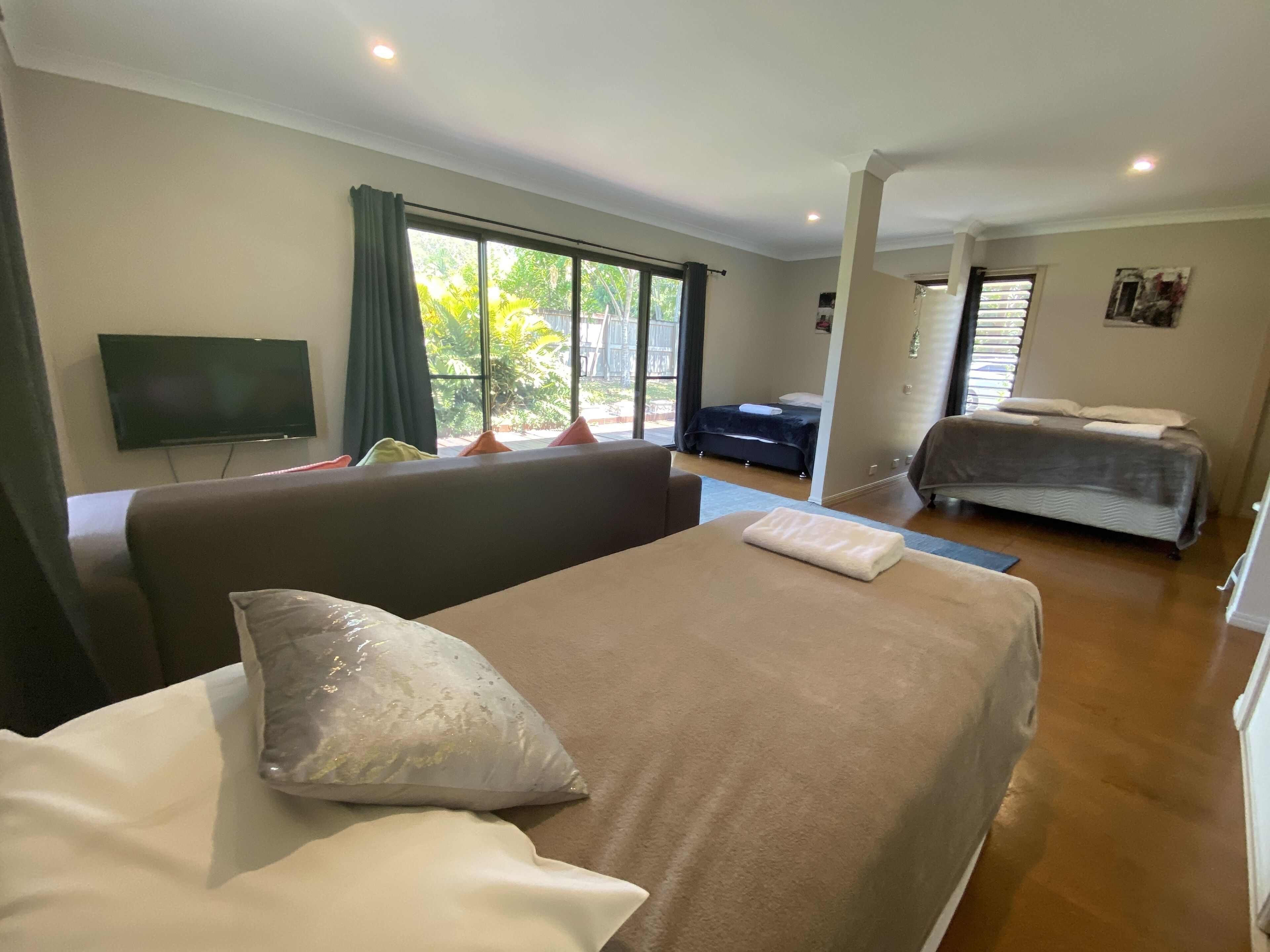 Resort Style Home in a Tropical Garden Close to City