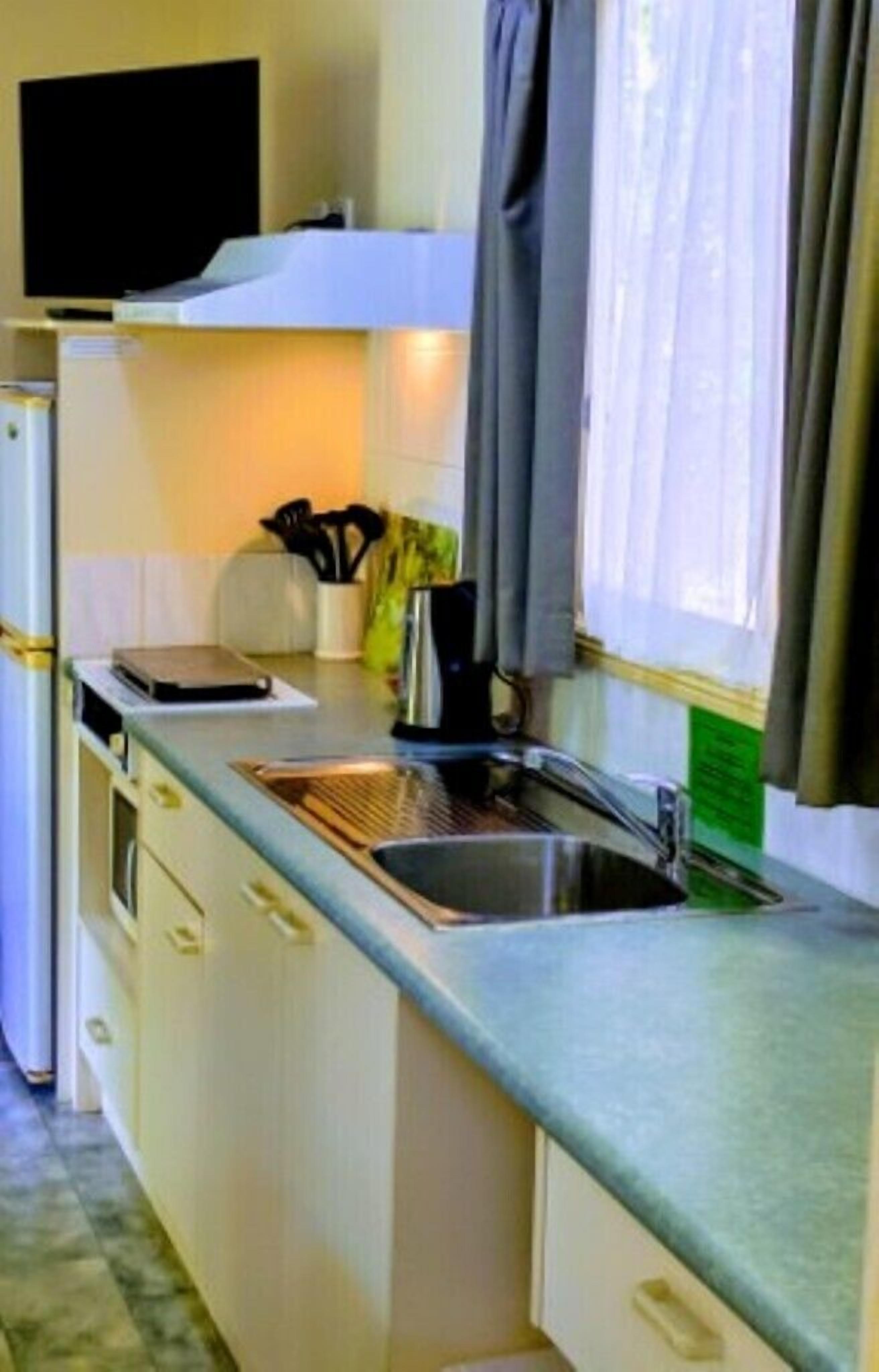 Dalrymple Tourist Van Park