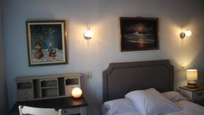 Premium bedding, minibar, individually decorated, individually furnished