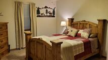 2 bedrooms, linens