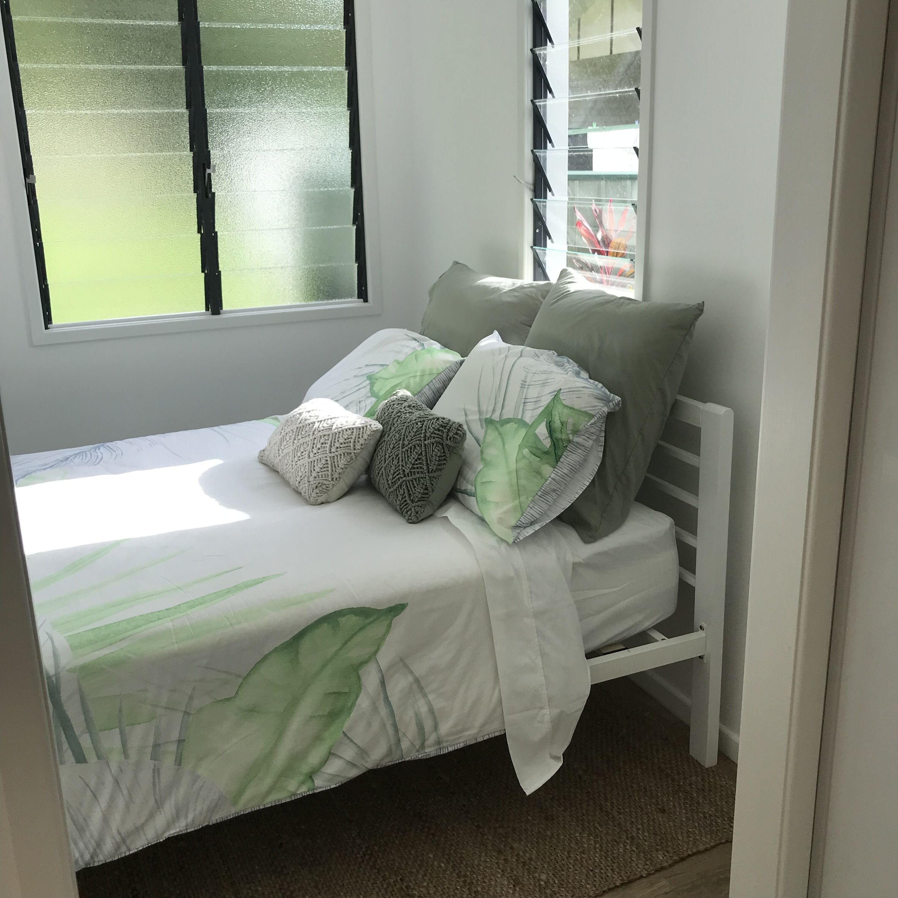 New!Cairns Tropical Private Villa close to everything.