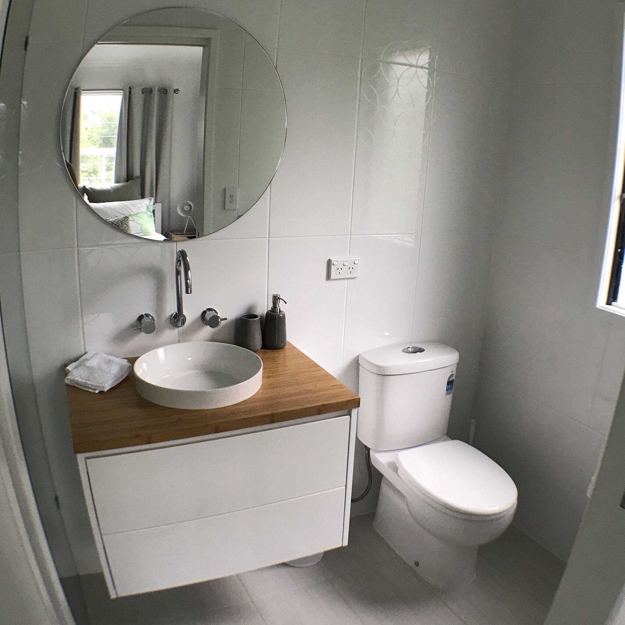 New!Cairns Tropical Private Villa close to everything.