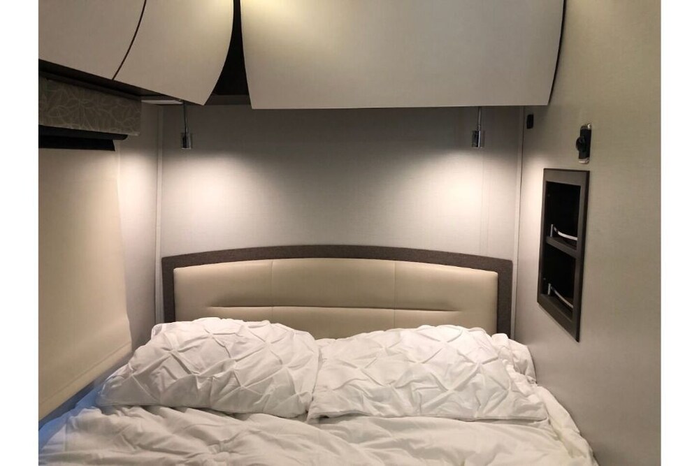 1BR / sleeps 4 Calabasas Los Angeles County Vrbo