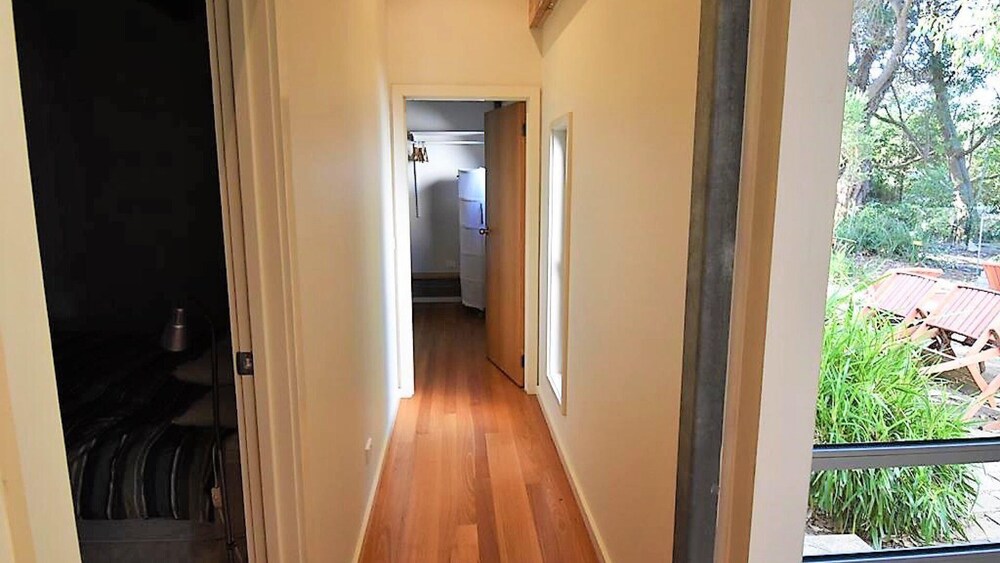 Banksias Set amoung beautiful native trees and only moments to the