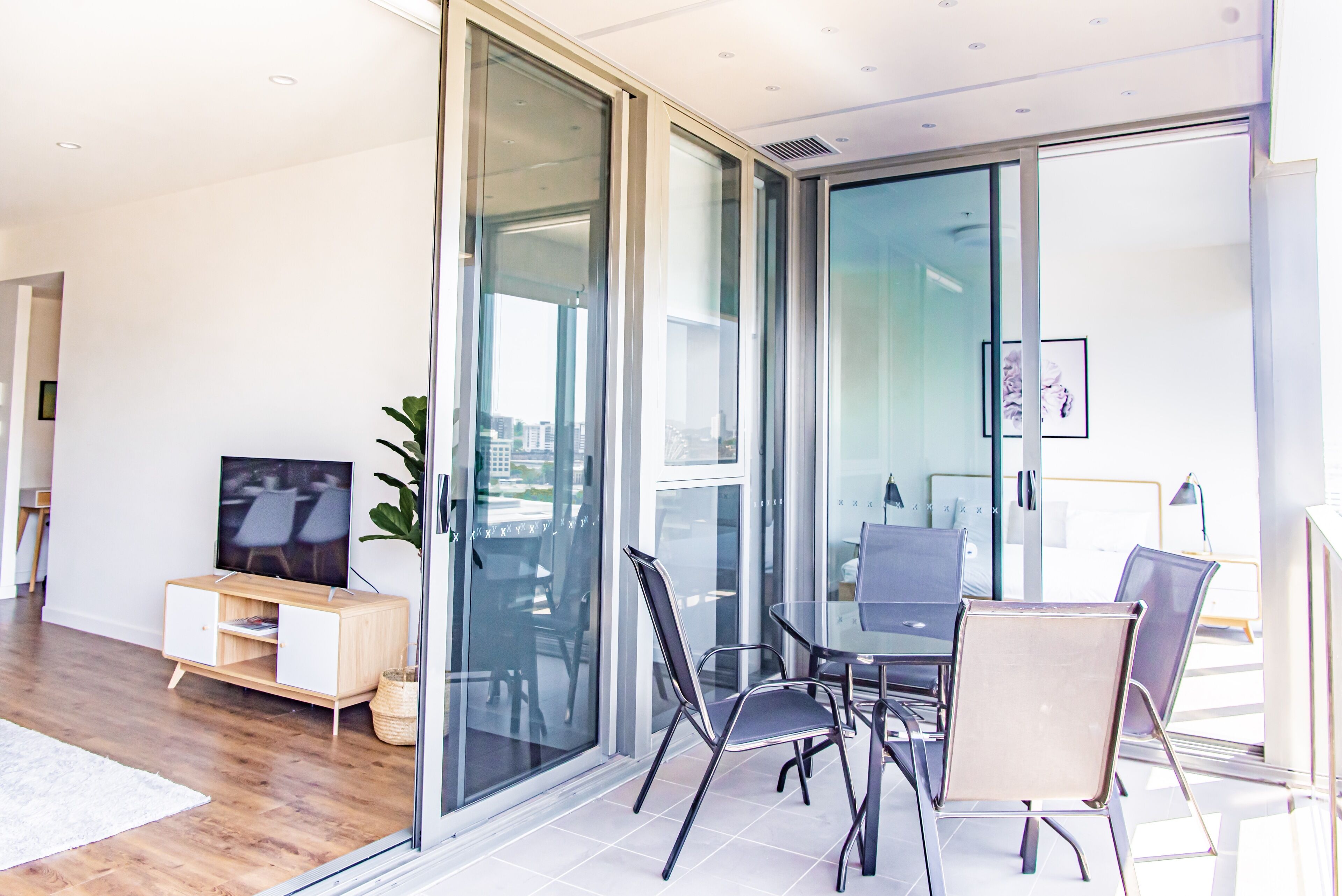 Elegant Water Front 2 Bed Apt @south Bank