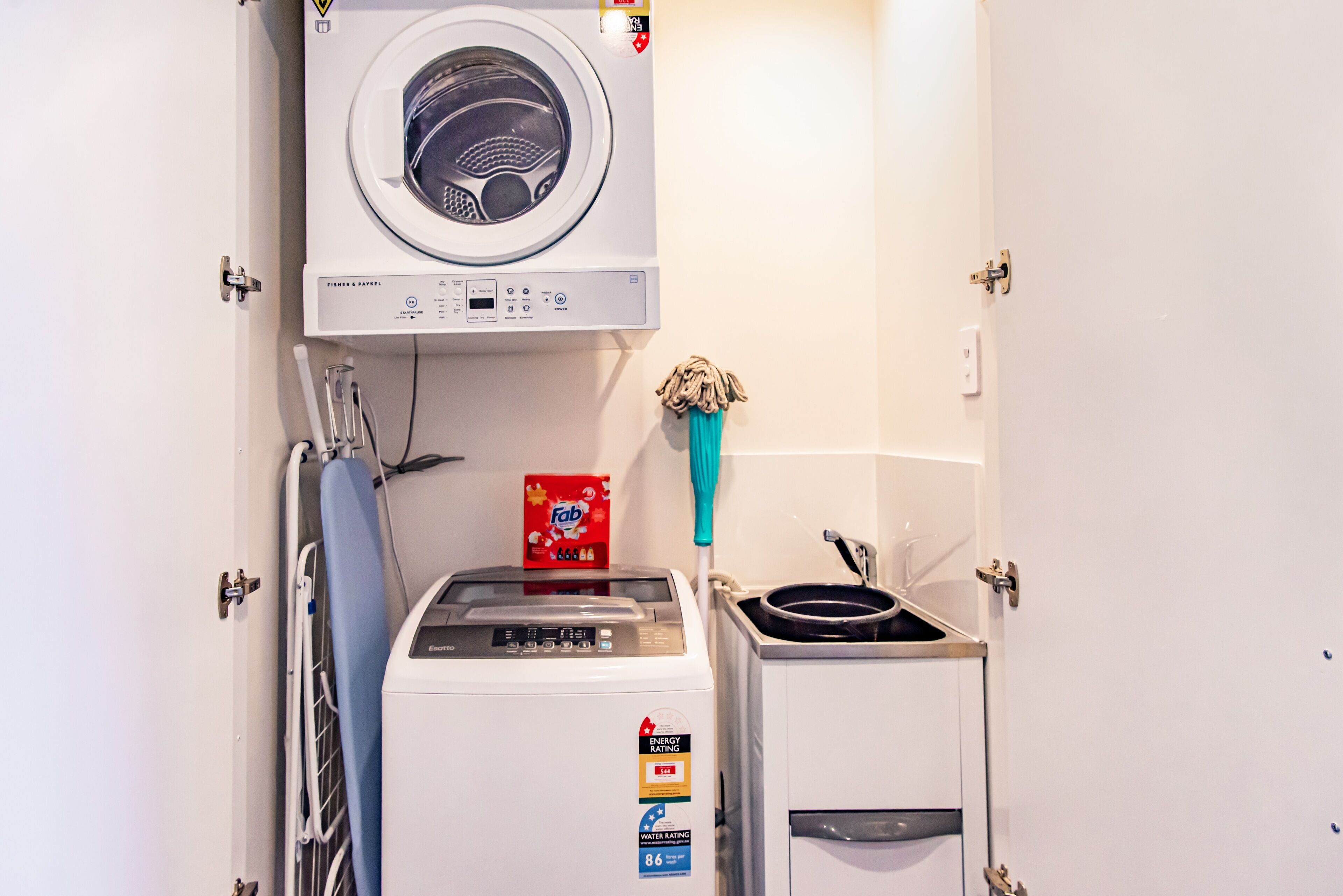 Elegant Water Front 2 Bed Apt @south Bank