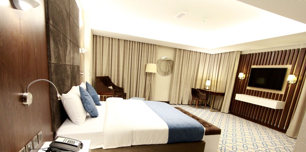 Foto - Royal Crown Hotel