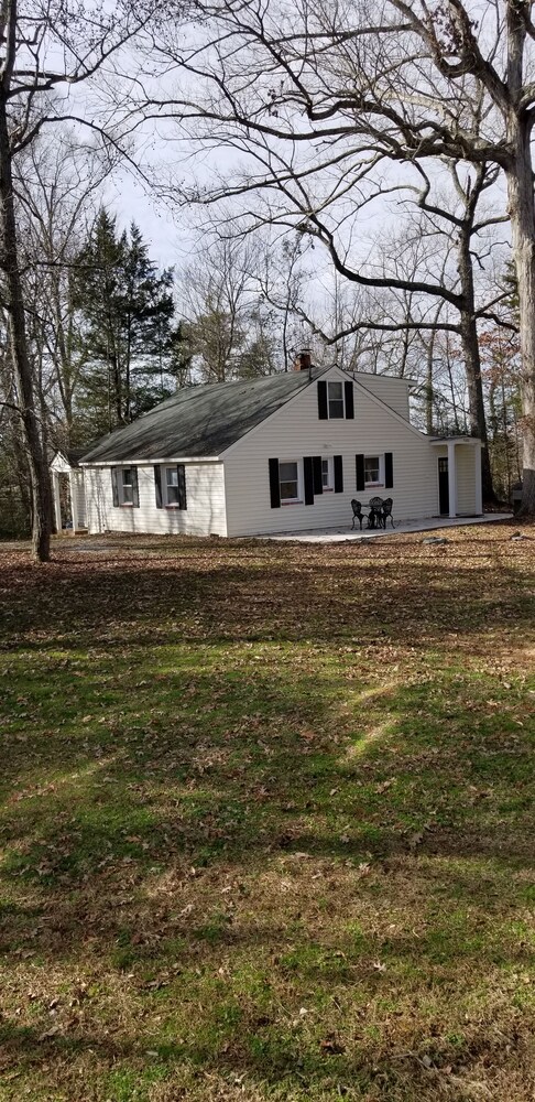 Myrlon Cottage at Chestnut Grove