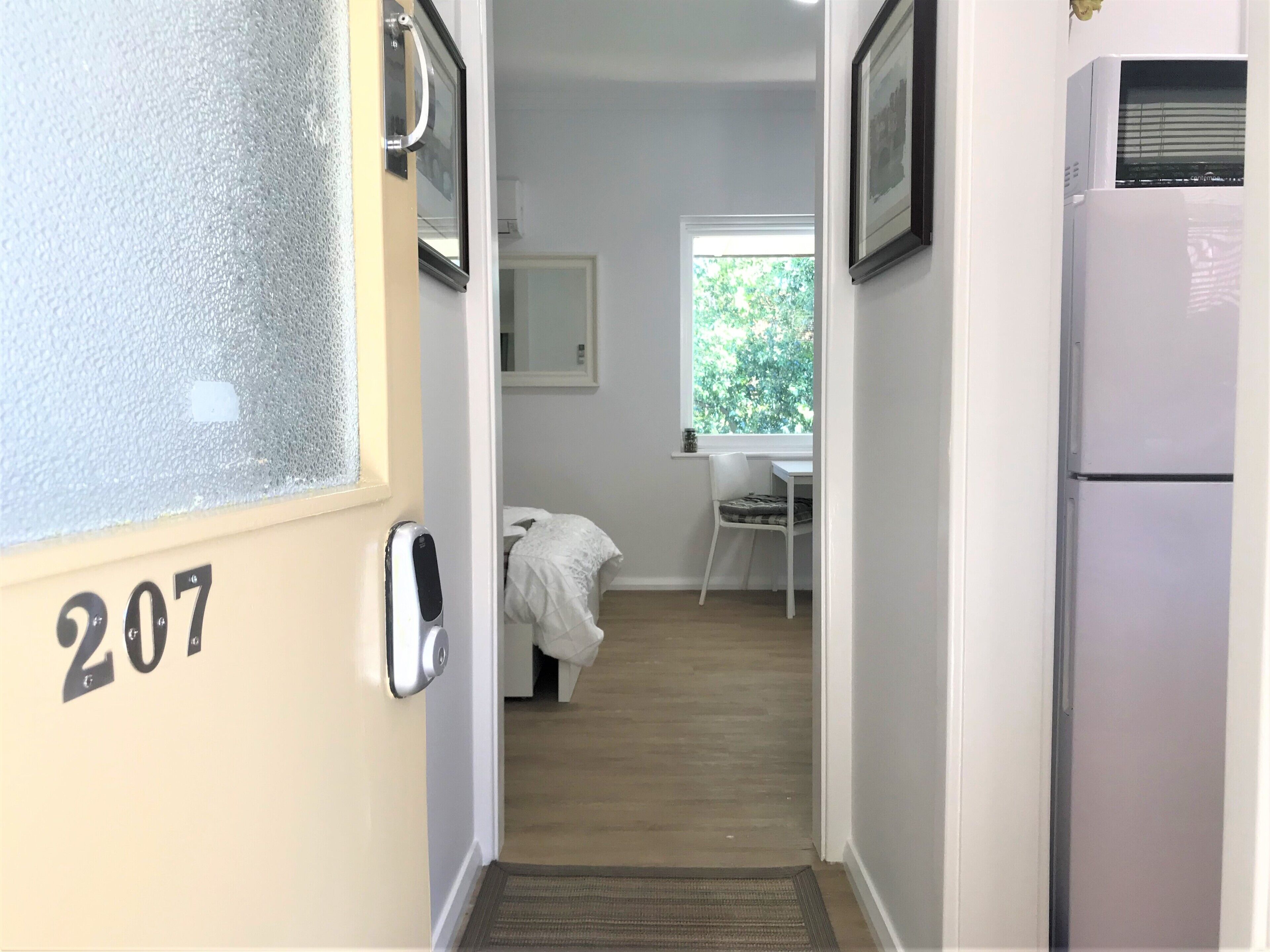 M207 Central Studio in Free Transit Bus Zone