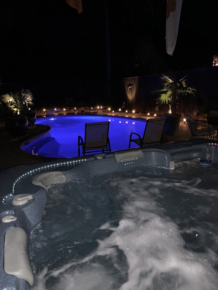 Backyard Oasis in Quiet Family Friendly Cul-de-sac