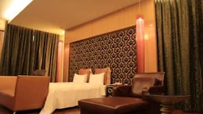 Blackout curtains, free WiFi, linens