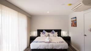 Premium bedding, iron/ironing board, free WiFi, linens