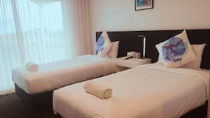 Premium bedding, iron/ironing board, free WiFi, linens