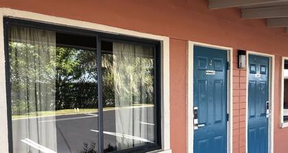 Ocala Cove Motel