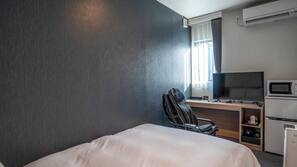 In-room safe, free WiFi