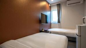 In-room safe, free WiFi