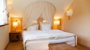 Premium bedding, in-room safe, blackout drapes, iron/ironing board