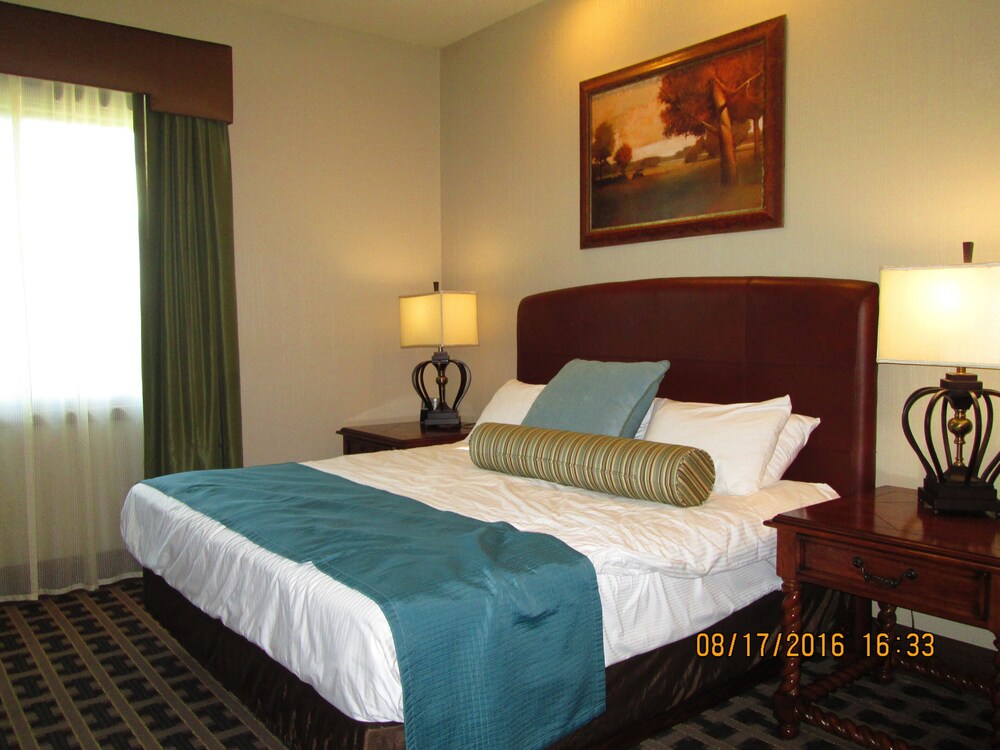 ENJOY THE WISCONSIN DELLS Lake Delton Vrbo