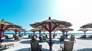 Plage privée à proximité, sable blanc, navette gratuite vers la plage