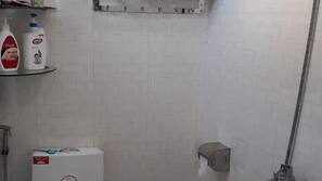 Shower, pancuran hujan, dan perlengkapan mandi desainer