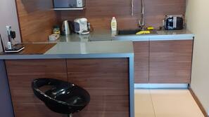 Fridge, microwave, oven, hob