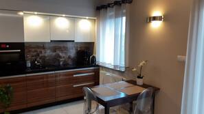 Fridge, microwave, oven, hob
