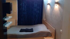 Iron/ironing board, free WiFi, wheelchair access