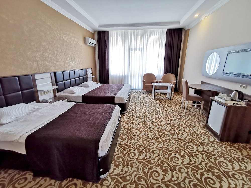 Photo - Grand Georgian Palace