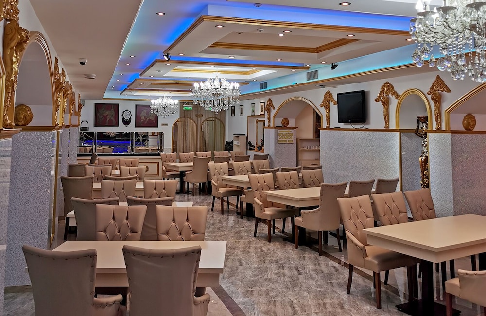 Photo - Grand Georgian Palace