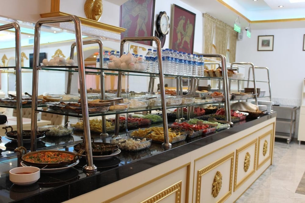 Photo - Grand Georgian Palace