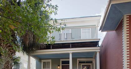 Huge 5 bedroom 5 bath Home in Savannah