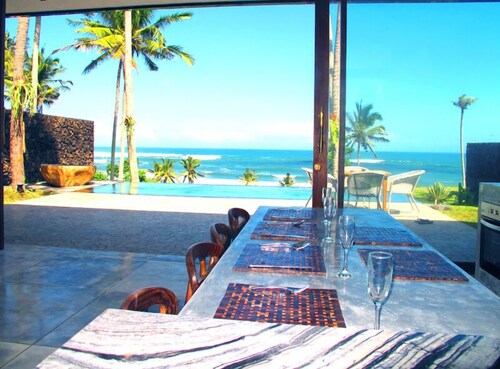 Beachfront Villa Inca in Selemadeg, Indonesia
