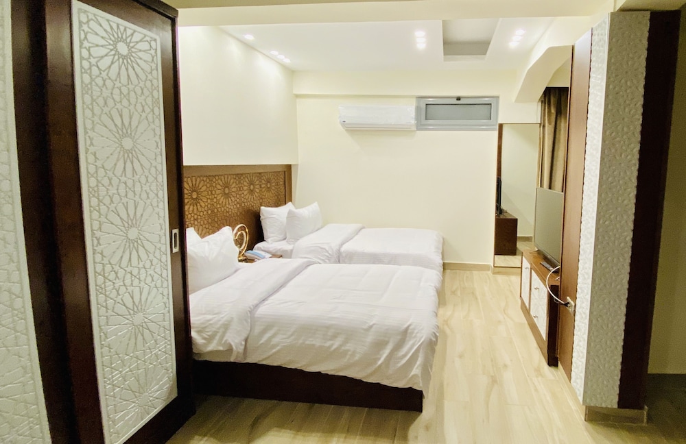 Photo - Queen cleopatra Pyramids Hotel