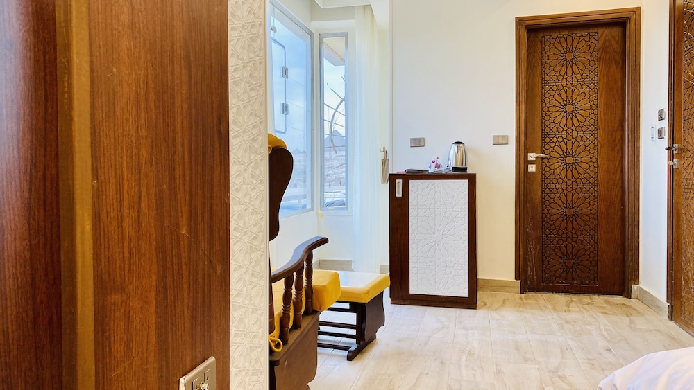 Photo - Queen cleopatra Pyramids Hotel