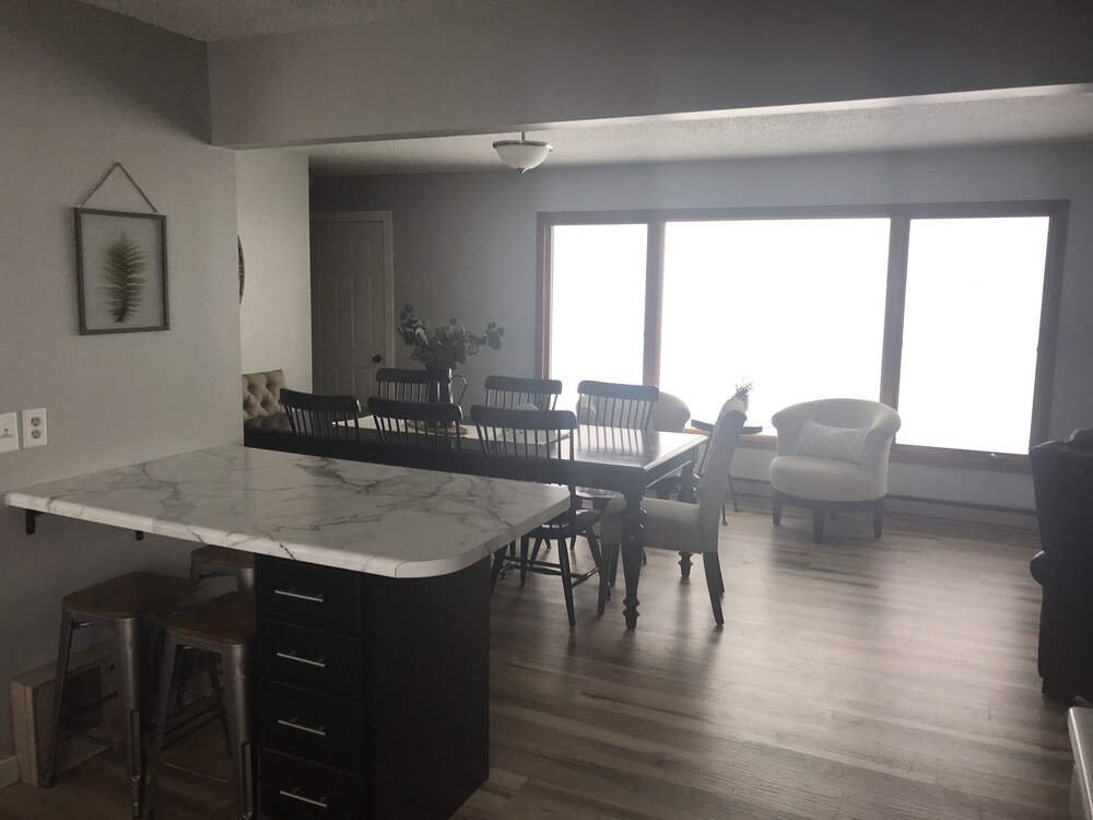 Oak & Arrow Cabin On Bluedog Lake, Waubay Hunting, Fishing, Vacation