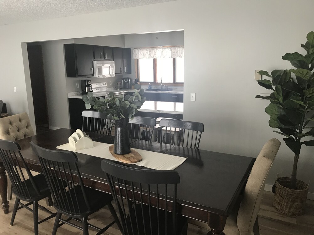 Oak & Arrow Cabin On Bluedog Lake, Waubay Hunting, Fishing, Vacation