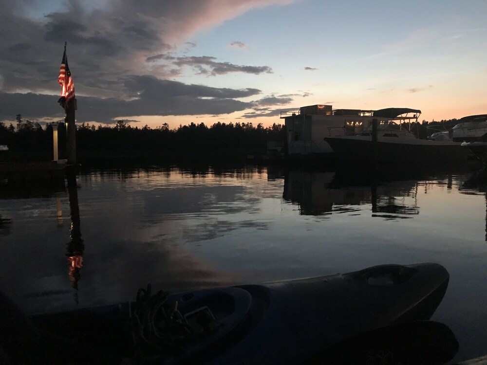 Mullica River Cottage Waterfront in Sweetwater, NJ Pine Barrens in Hammonton Best Rates