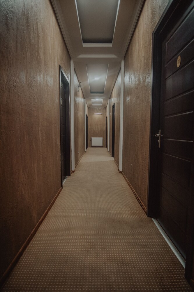 Photo - Discovery Hotel