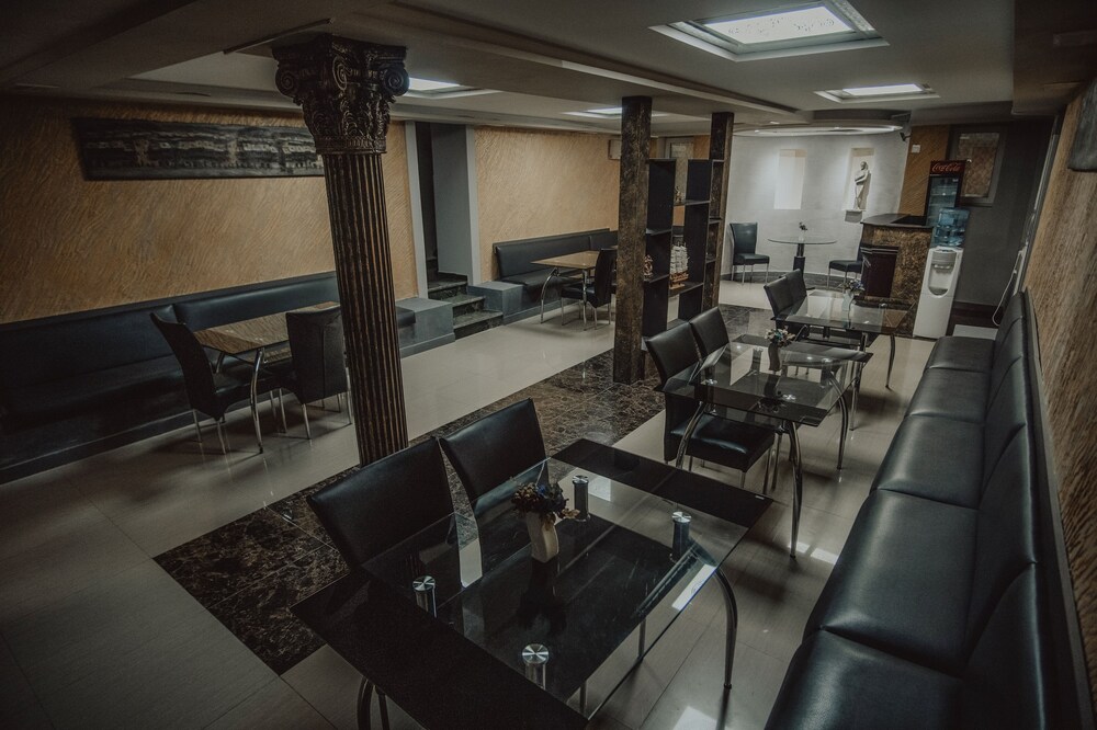 Photo - Discovery Hotel