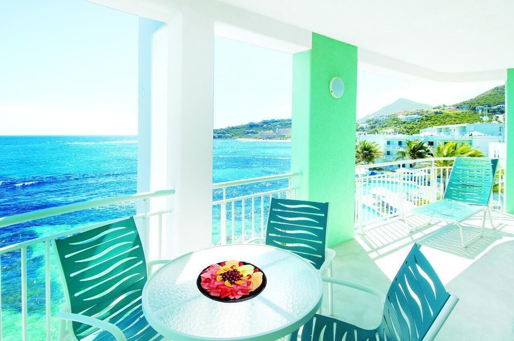 Oyster Bay Beach Resort at Dawn Beach Deals & Reviews (Oyster Pond